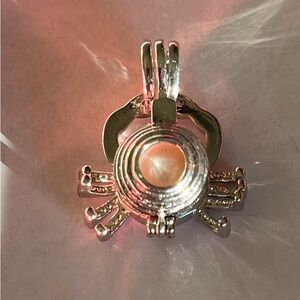 Silver Tone Crab Pearl Cage